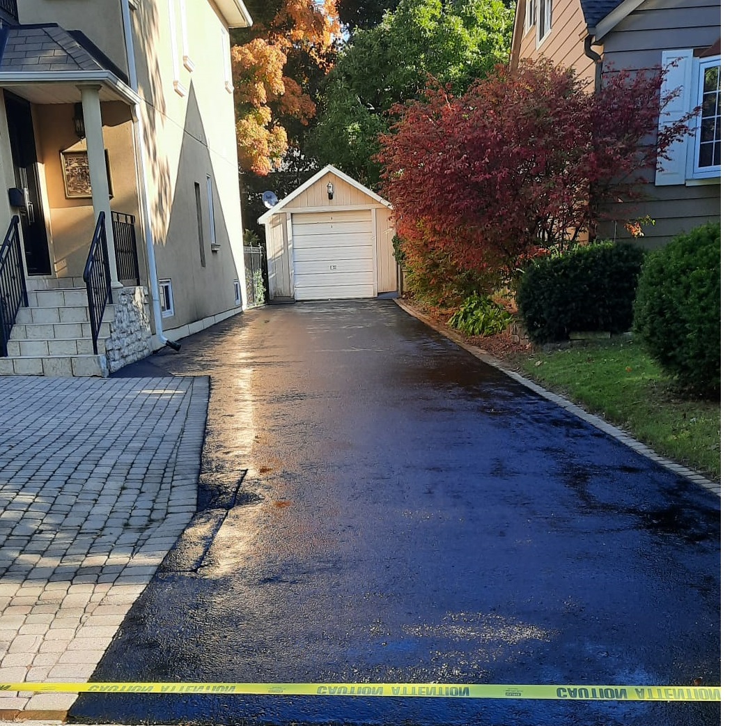 asphalt sealing
